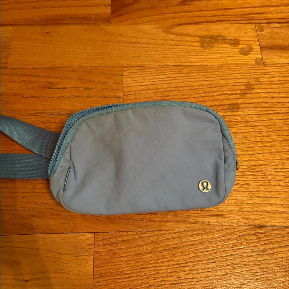 Lululemon belt bag